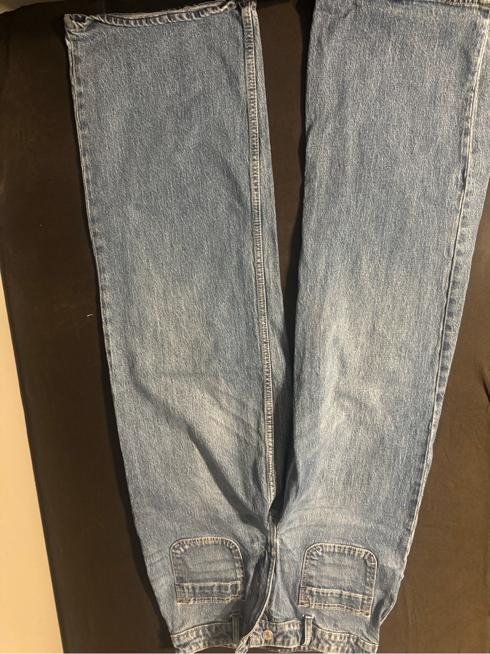Women’s Light Wash Wide-Leg Jeans